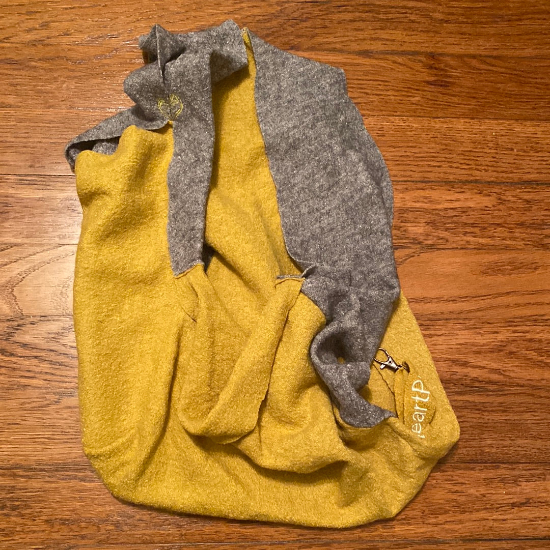 Color Blocked shark tank sale pocket scarf sling dog carrier by heartpup patent pending