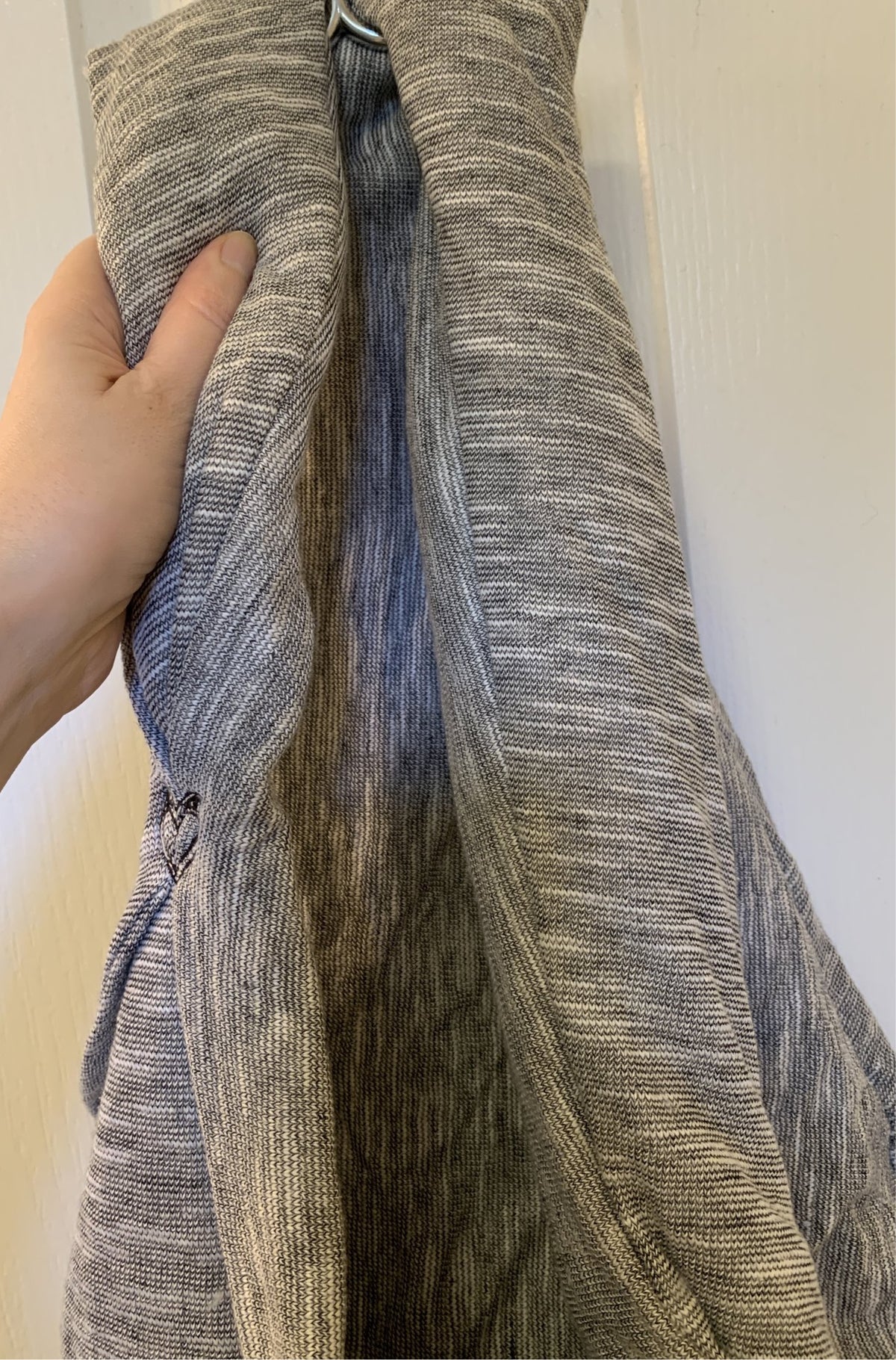 Fully padded pouch sling